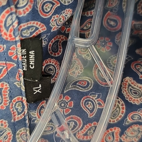 HUGO BOSS Casual Button-Down Shirt. - Picture 5 of 7